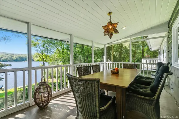 153 Sagamore DR, Carmel, NY 10512