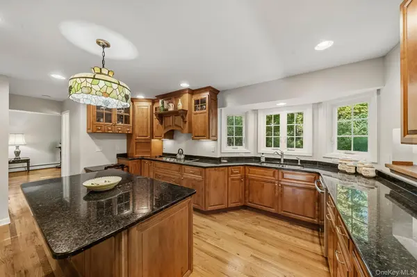 123 Pickerel RD, Monroe, NY 10950