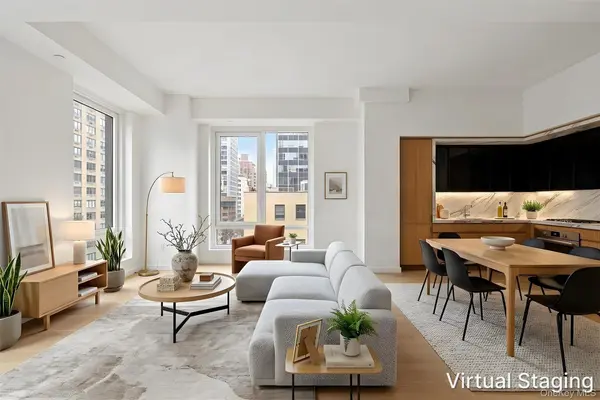 135 E 47th ST #18G, New York (manhattan), NY 10017
