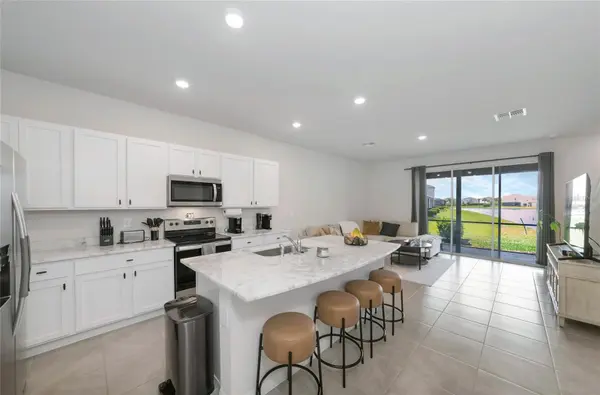 17645 CRESCENT MOON LOOP, Bradenton, FL 34211