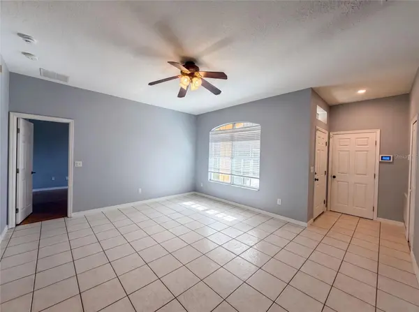 826 HILLY BEND DR, Apopka, FL 32712