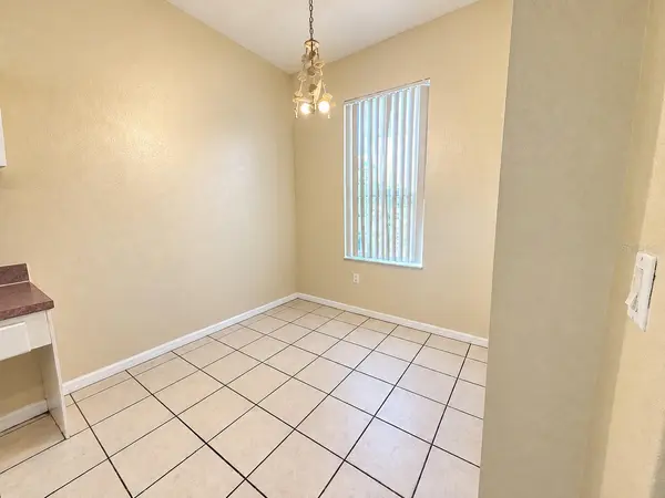 5001 SUNRIDGE PALMS DR, Tampa, FL 33617