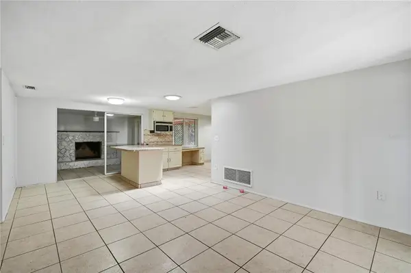 7634 FOX HOLLOW DR, Port Richey, FL 34668