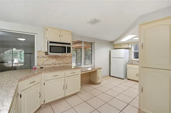 7634 FOX HOLLOW DR, Port Richey, FL 34668