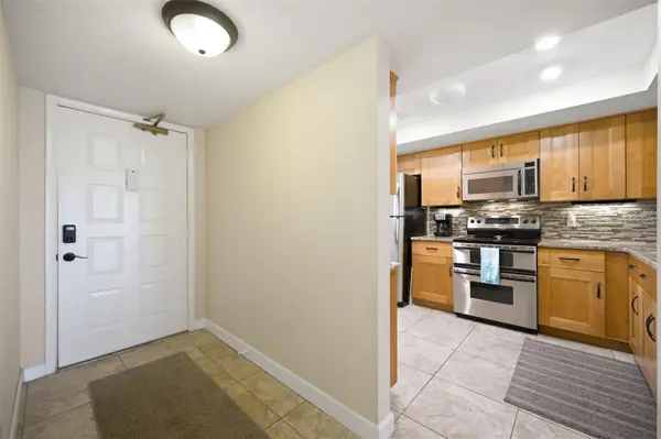 11730 SHIPWATCH DR #207, Largo, FL 33774