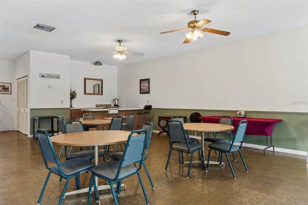 8651 10TH ST N #118, St Petersburg, FL, 33702 photo 25