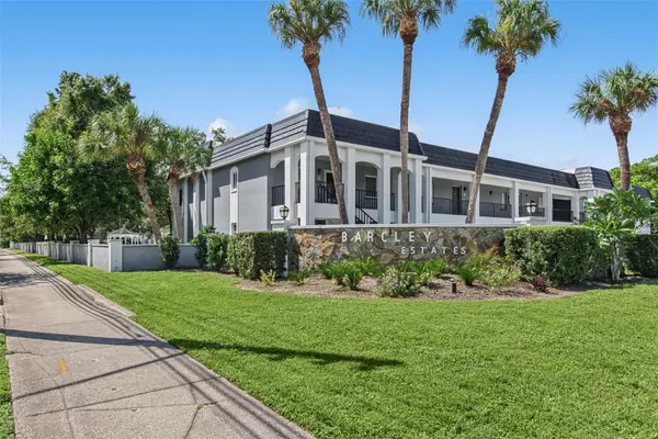 8651 10TH ST N #118, St Petersburg, FL 33702