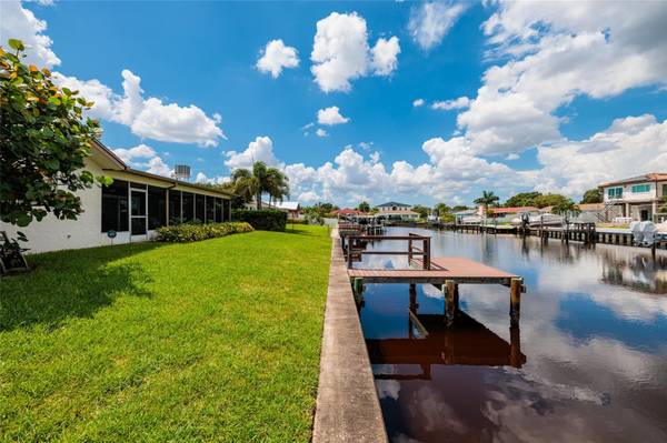 165 97TH AVE NE, St Petersburg, FL, 33702 photo 29