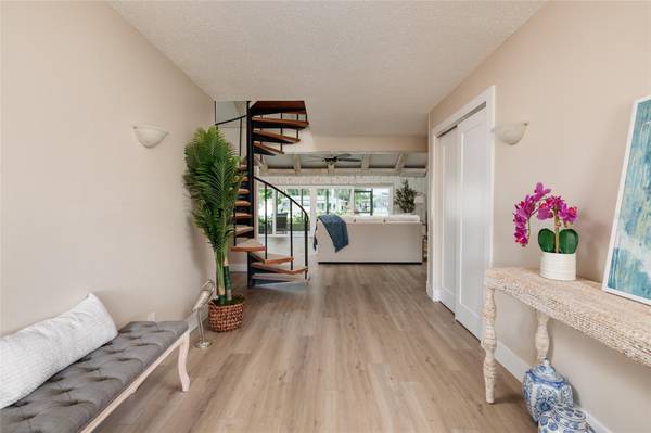 165 97TH AVE NE, St Petersburg, FL, 33702 photo 8