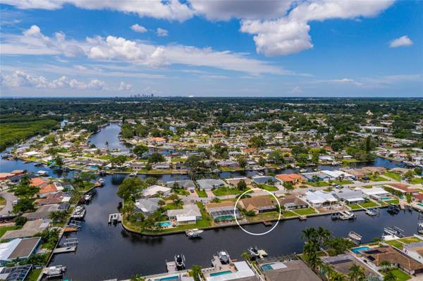 165 97TH AVE NE, St Petersburg, FL 33702