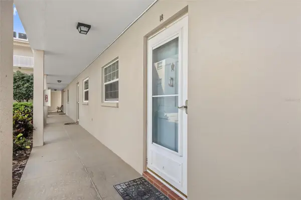 10215 REGAL DR #18, Largo, FL 33774