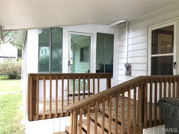 8 Redbud LN, Rolla, MO 65401