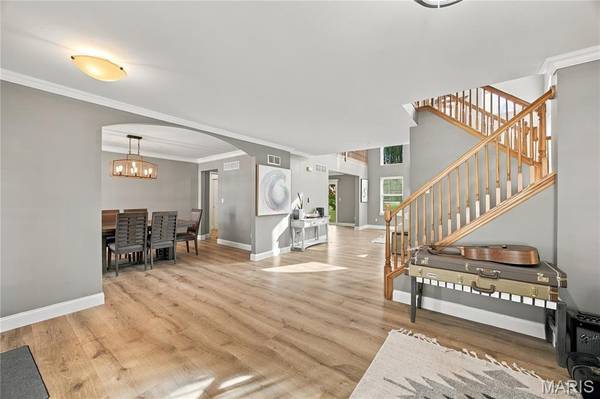 1012 Dardenne Woods DR, Dardenne Prairie, MO 63368