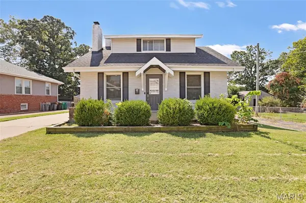 8830 Powell AVE, St Louis, MO 63144