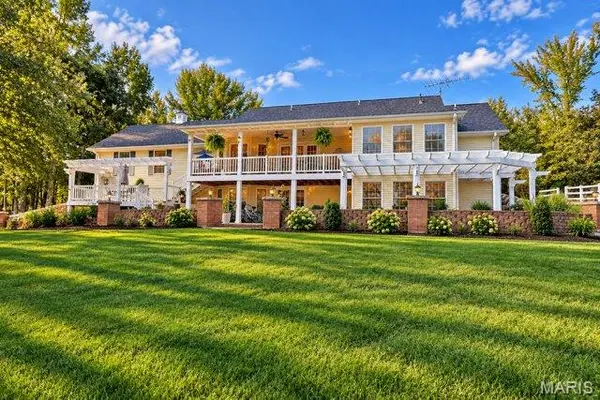 16863 BCR 304, Marble Hill, MO 63764