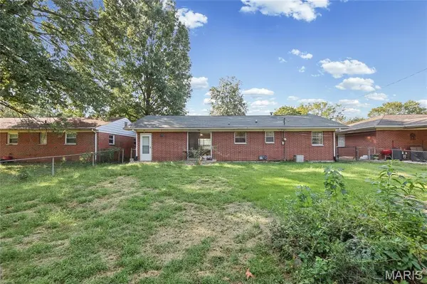 4103 S Park DR, Belleville, IL 62226