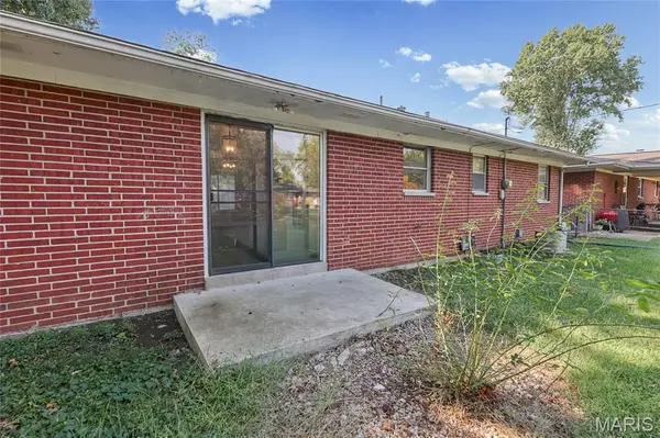 4103 S Park DR, Belleville, IL 62226