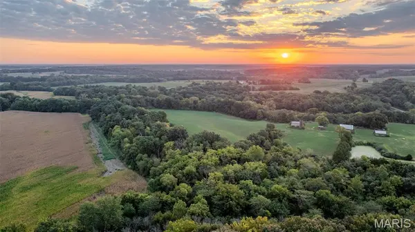 000 Victory RD, Medora, IL 62063