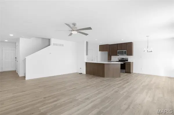3 Town Centre CT, Foristell, MO 63348