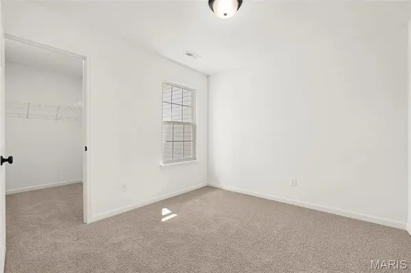 17 Town Centre CT, Foristell, MO 63348