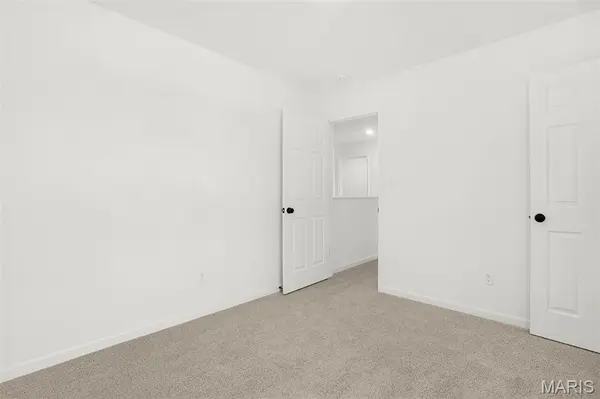 17 Town Centre CT, Foristell, MO 63348