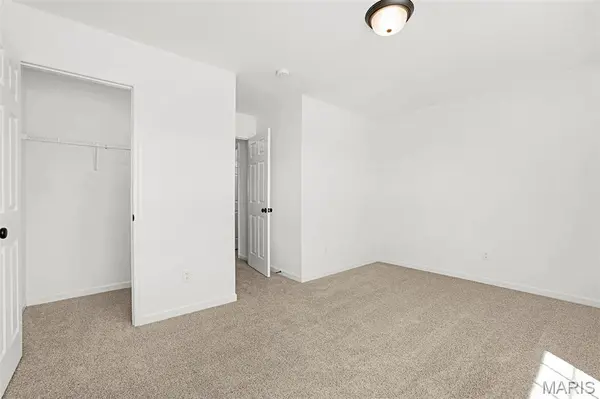 17 Town Centre CT, Foristell, MO 63348