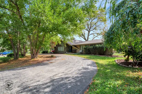 8681 Washington ST, Downers Grove, IL 60516