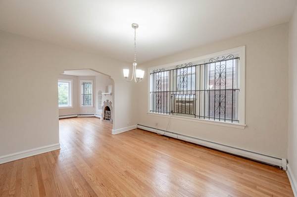 8344 S Lafayette AVE, Chicago, IL 60620