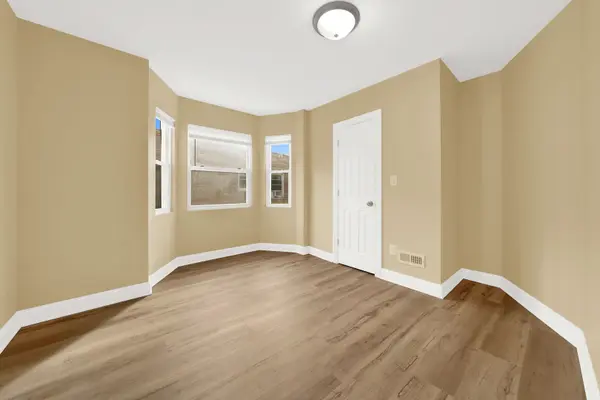 3237 W 64th PL, Chicago, IL 60629