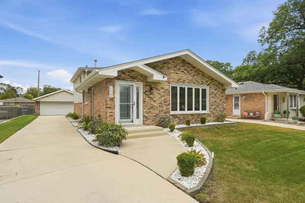 11748 S Laporte AVE, Alsip, IL 60803