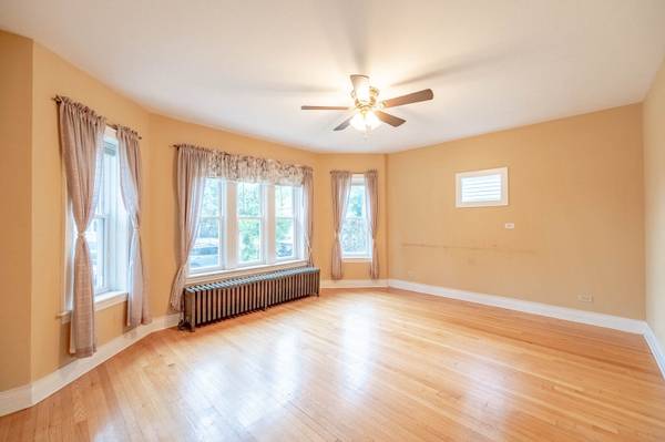3543 N Nagle AVE, Chicago, IL 60634