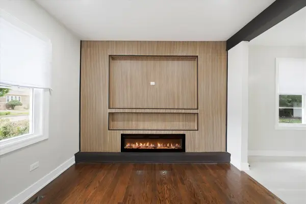 8506 S Euclid AVE, Chicago, IL 60617