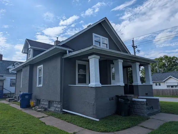 1742 N Howell ST, Davenport, IA 52804