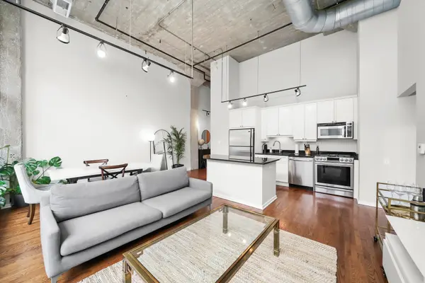 900 N Kingsbury ST #971, Chicago, IL 60610