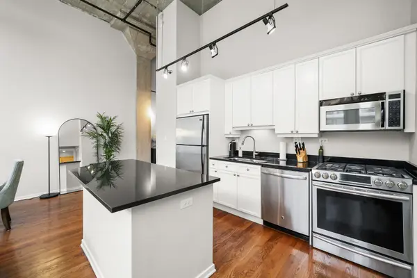 900 N Kingsbury ST #971, Chicago, IL 60610