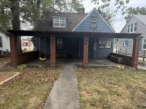 125 S Onstott AVE, Duquoin, IL 62823