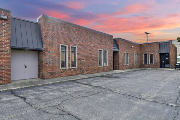 24 S Des Plaines River RD, Des Plaines, IL 60016