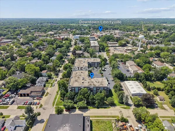 310 E Church AVE #209, Libertyville, IL 60048
