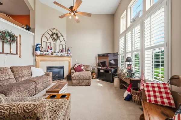 1165 Comiskey AVE #1165, North Aurora, IL 60542