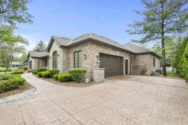12132 S Harold AVE, Palos Heights, IL 60463