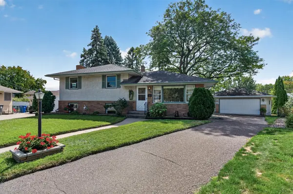 2220 Cardinal PL, Saint Paul, MN 55119