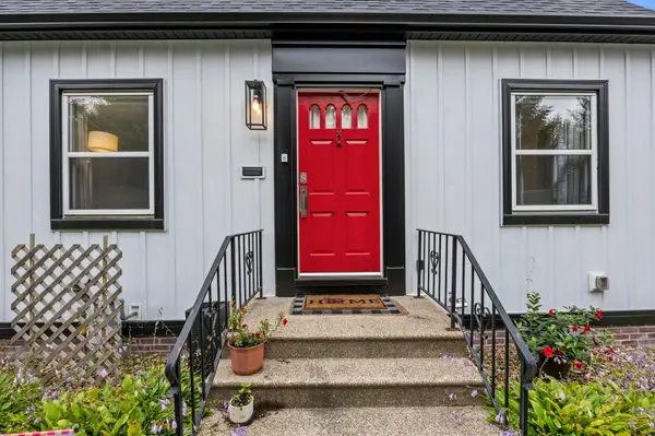 966 Eleanor AVE, Saint Paul, MN 55102