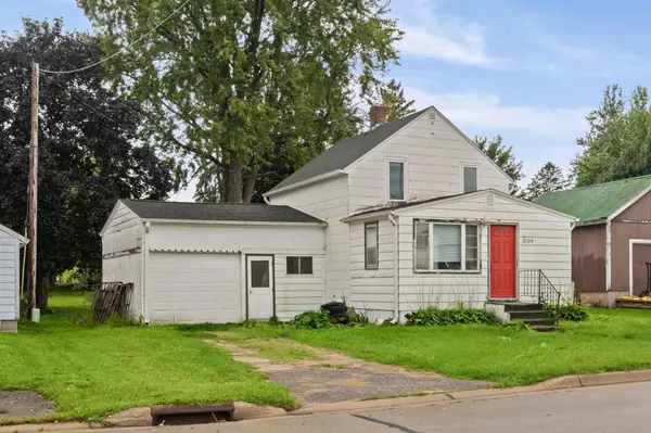 1004 E Main ST, Caledonia, MN 55921