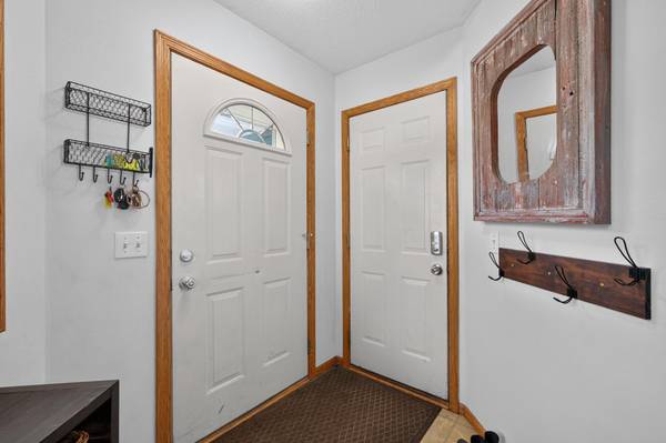 9578 River Forest DR, Monticello, MN 55362