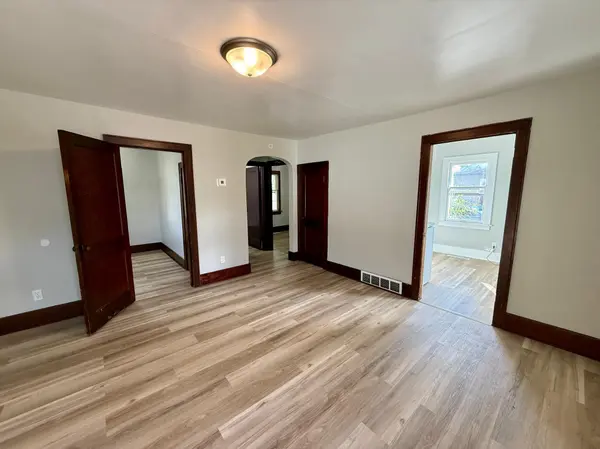 1033 2nd ST SE, Valley City, ND 58072