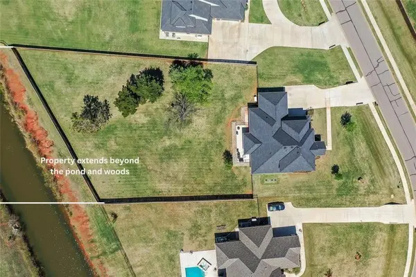 22297 Forester LN, Edmond, OK 73025