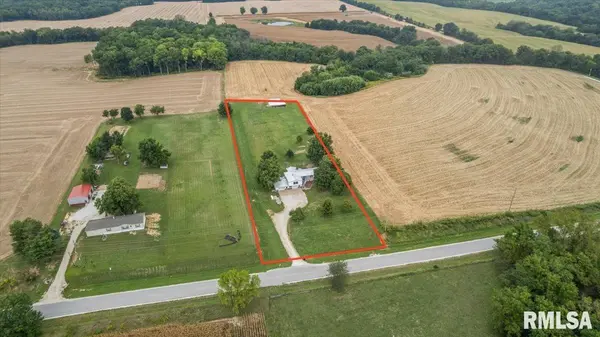 38246 COUNTY HIGHWAY 2, Griggsville, IL 62340