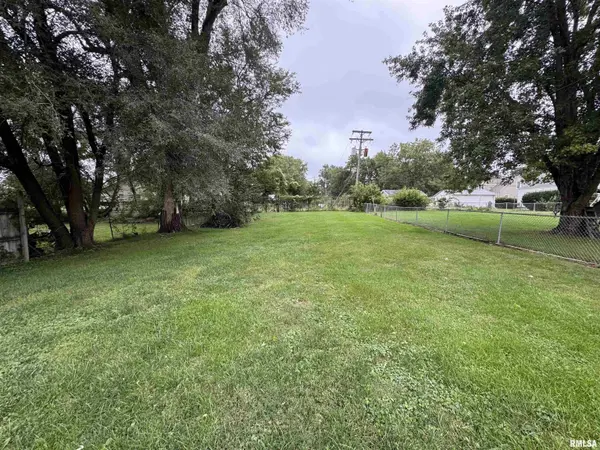 5313 W CLOSEN RD, Peoria, IL 61604