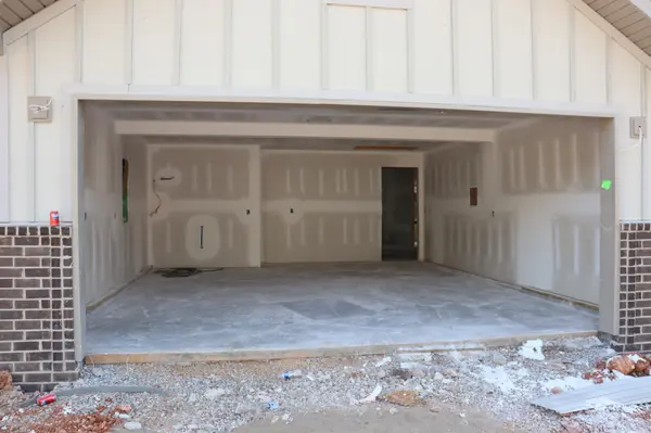 597 Willow Park Dr, Clarksville, TN 37043