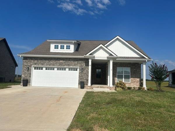 170 Aspen Pine Dr, Clarksville, TN 37043